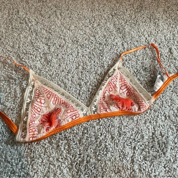 Sleeping with Jaques Julia Matching silk velvet lace lingerie set in peach - Picture 4 of 7